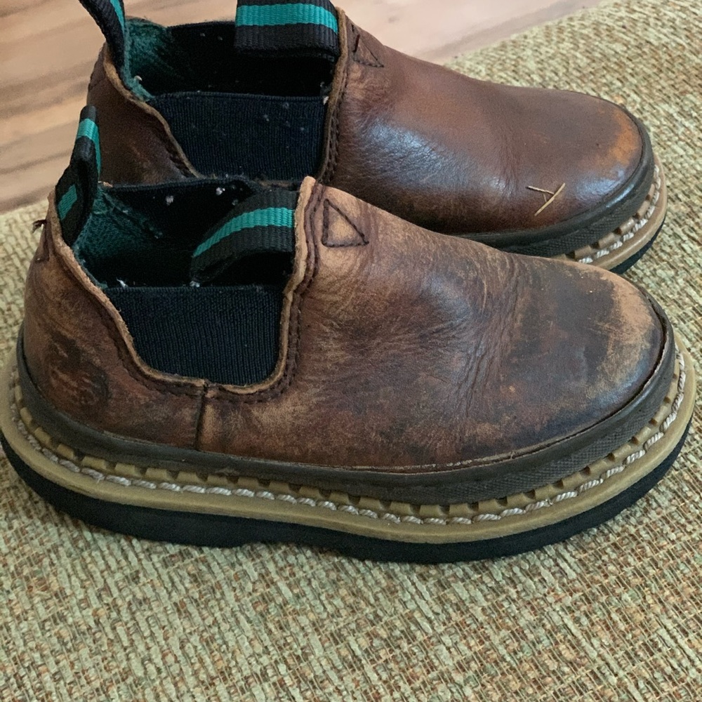 Two pair of romeos - Picture 4 of 5